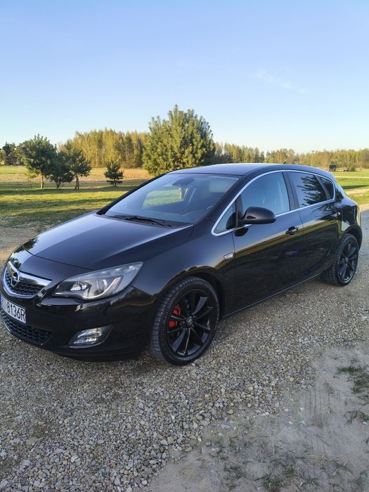 OPEL Astra  J 2010r.