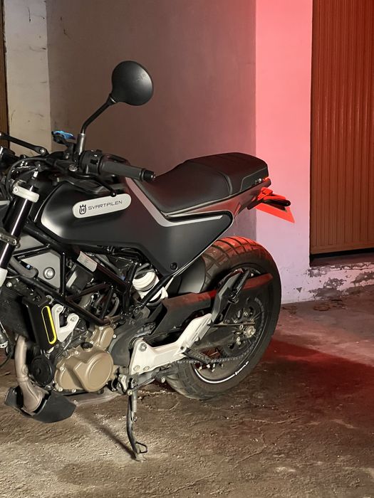 Husqvarna Svartpilen 125