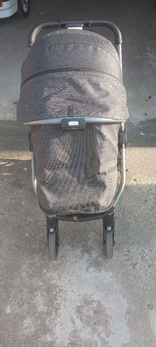 Vendo carrinho de bebé