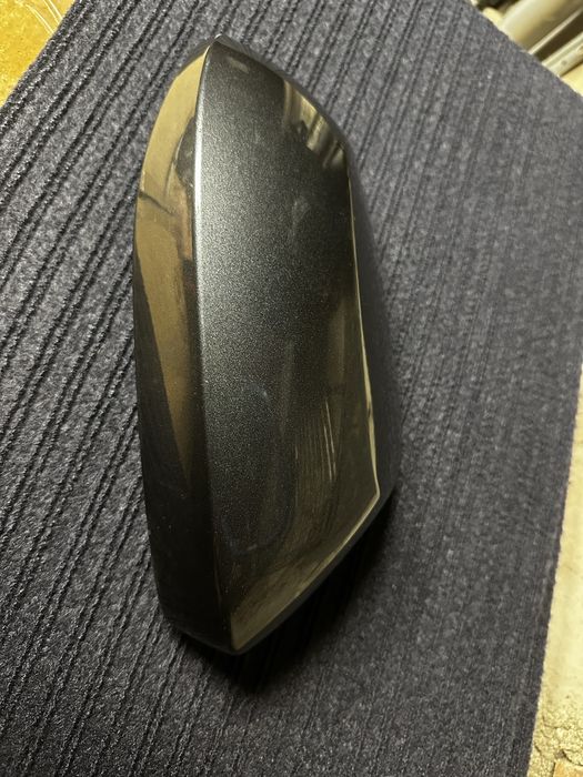 Obudowa lusterka yaris IV