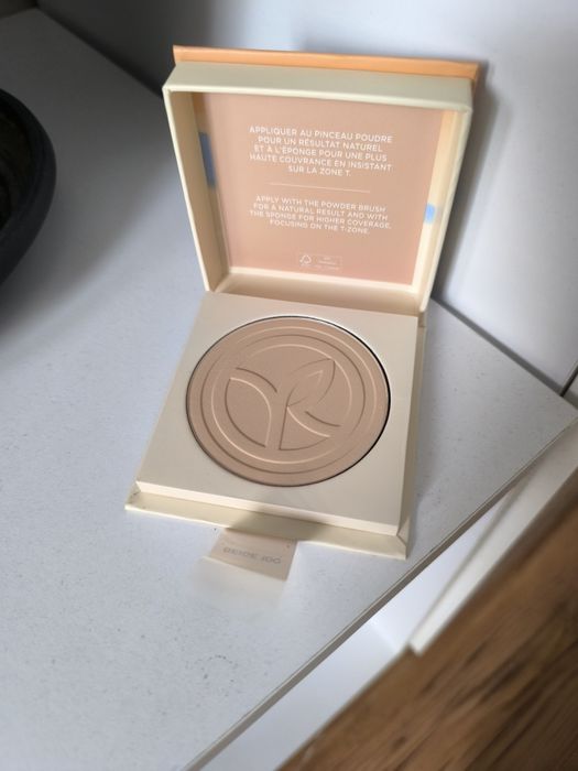 Puder w kompakcie Yves Rocher nowy