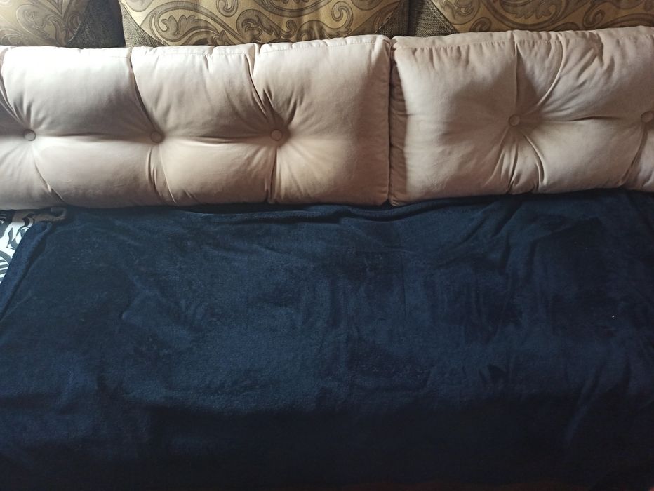 Подушки на диван піддон