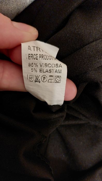 Sukienka plisowana w maki