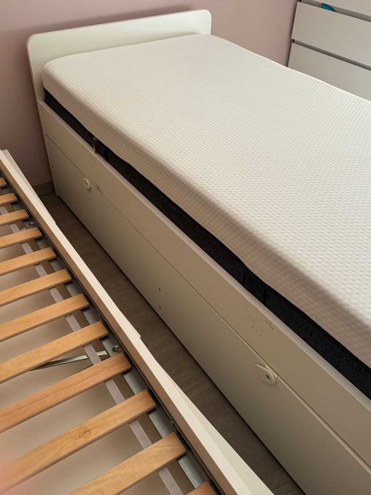 Camas individuais IKEA + Caixas de arrumação