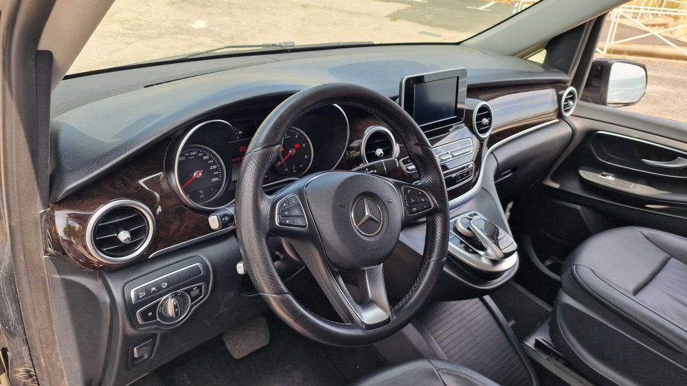 Mercedes-Benz V 250