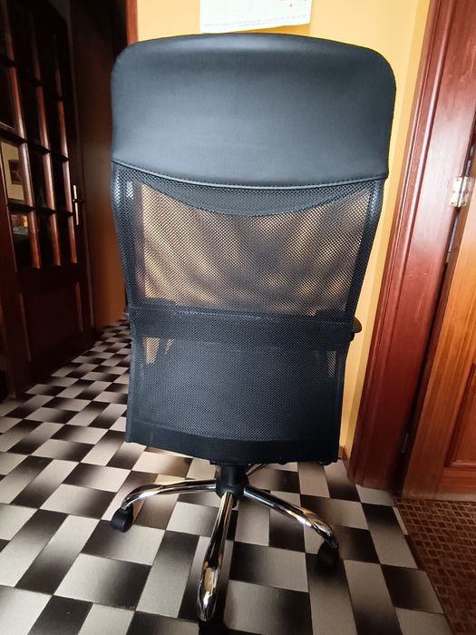 Cadeira escritório Staples Aspen