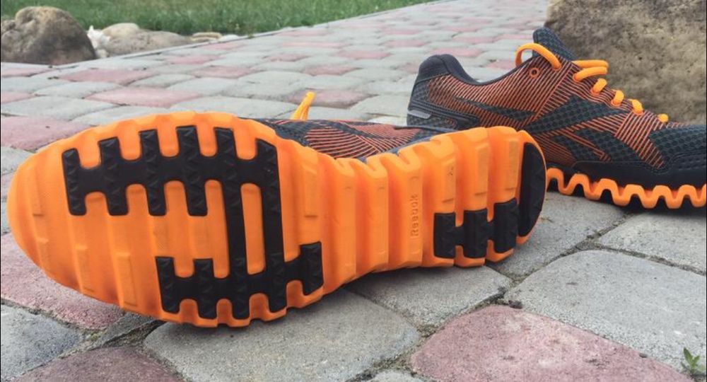 Reebok чоловічі кросівки розмір 44,5