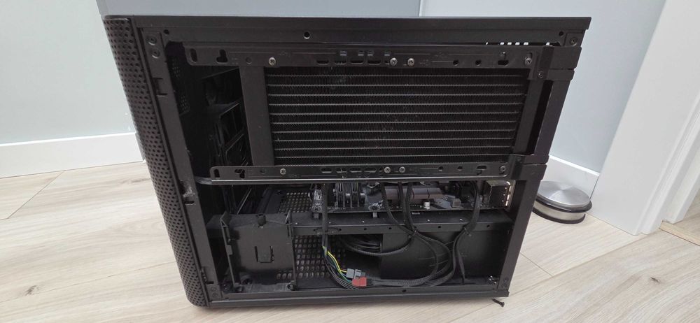 Komputer PC i5-9600k / GTX 1070 G1 / 16 GB RAM / MSI Z370 mortar / SSD