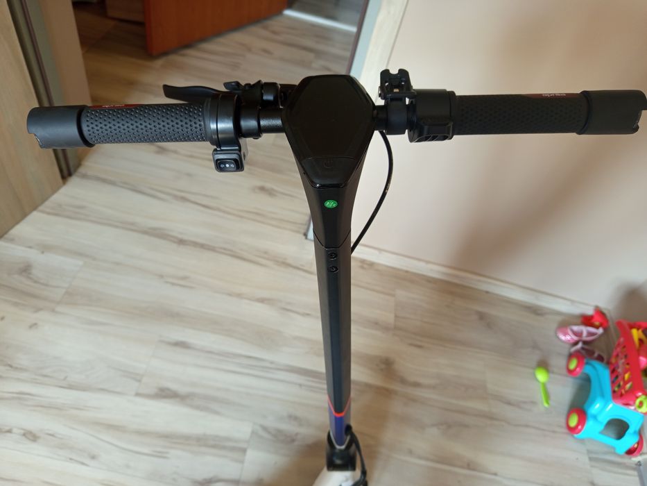 Hulajnoga aprilia eSRZ