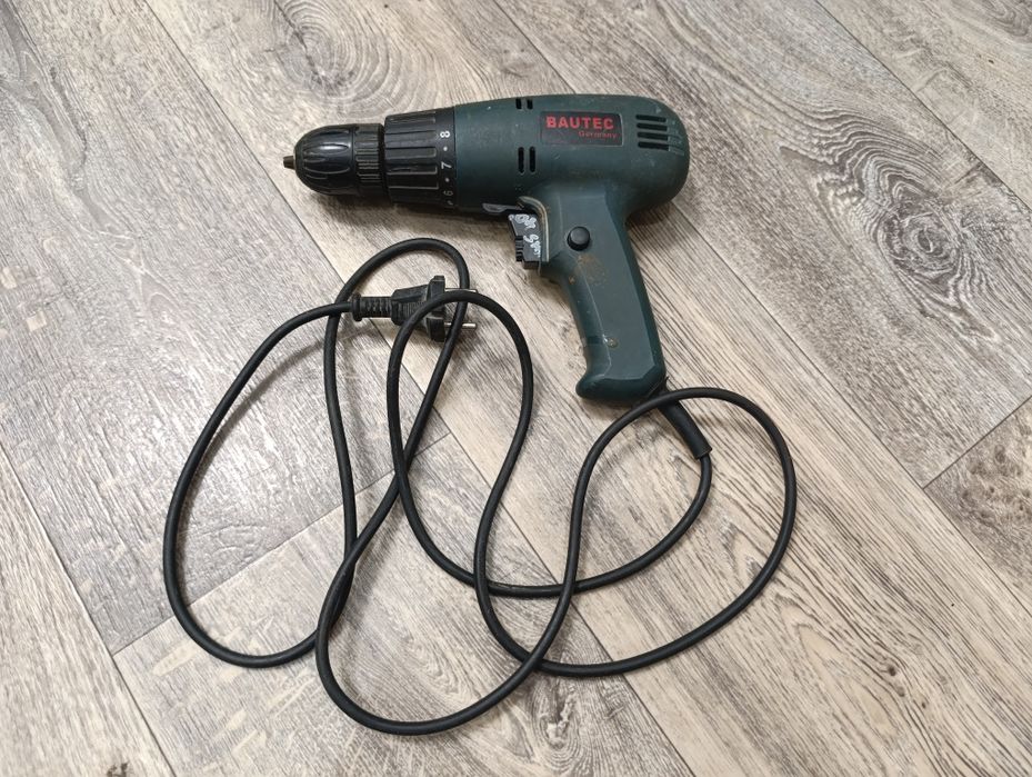 Шуруповерт Bautec BS 620E сетевой, дрель.