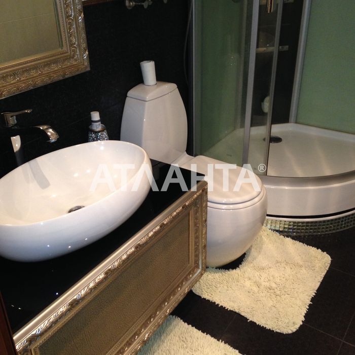 Дом у моря с  ремонтом и документами