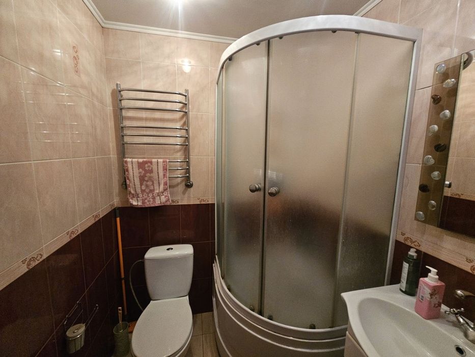 1к кв на Вишеньці. Вільна