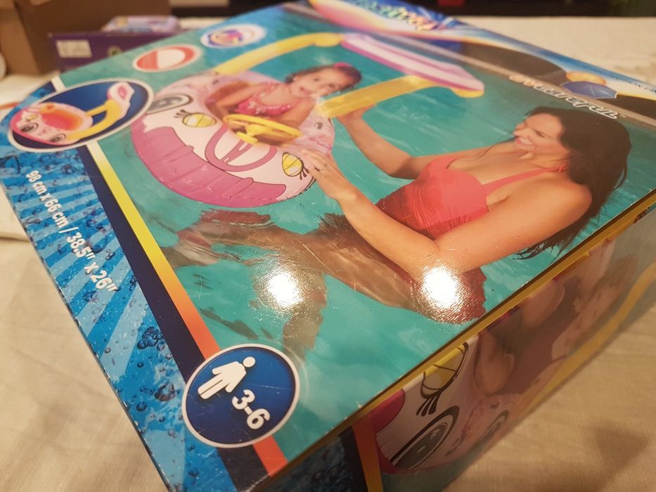 Pływający dmuchany  samochodzik różowy łódka z daszkiem Nowy