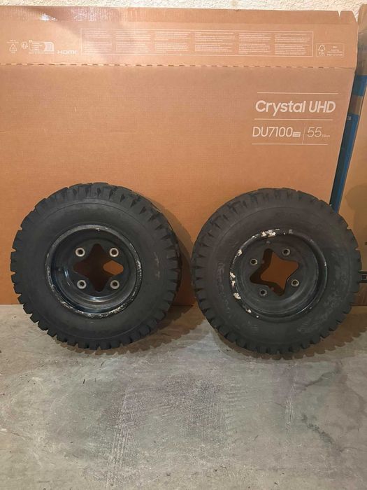 Jantes e pneus usados Suzuki LTR