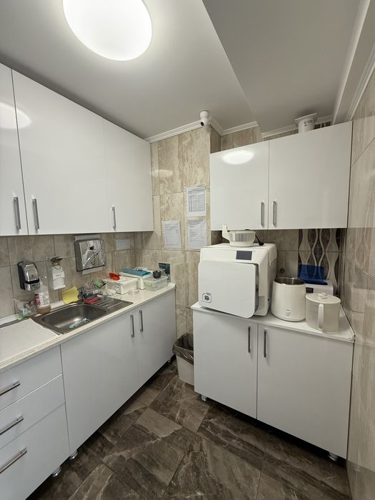 Аренда действующей стоматологичной клиники, медицинский центр, целиком