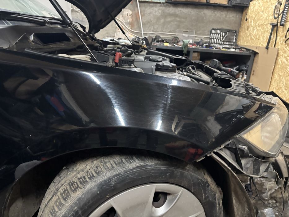 Błotnik bmw e81 e87 schawrz 2