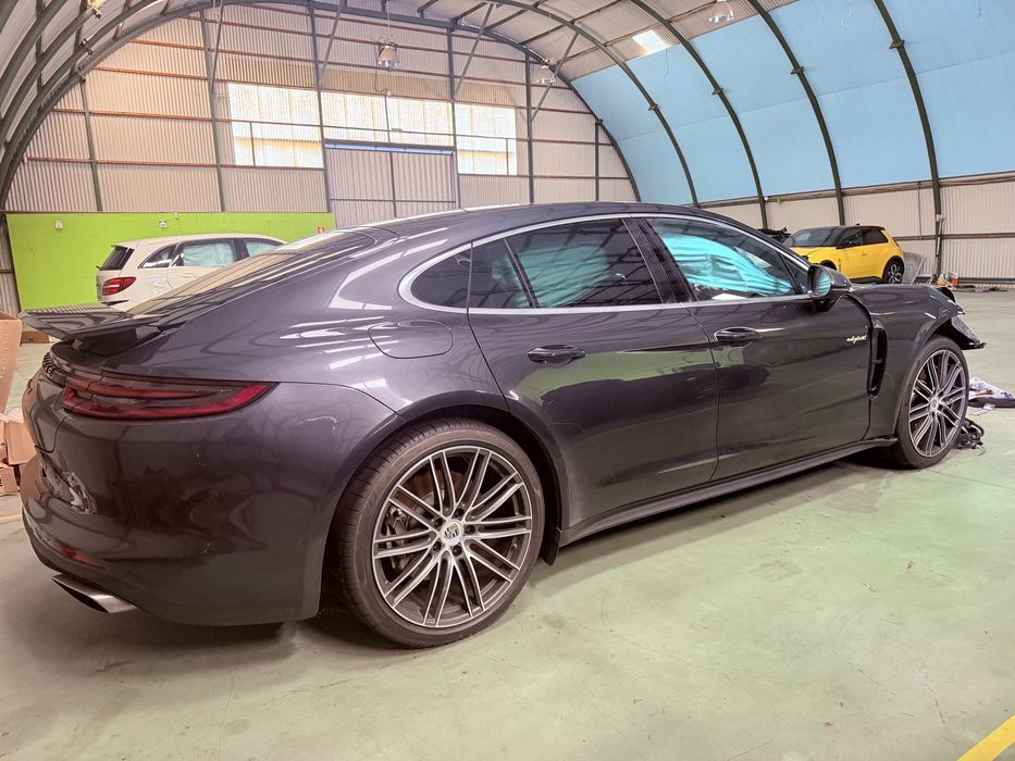 Porsche Panamera E-hybrid plugin 462CV a trabalhar e andar 2017
