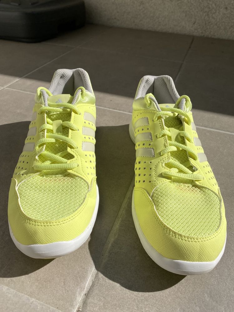 Buty treningowe Adidas Arianna III i 2/3 Jaworzno • OLX.pl