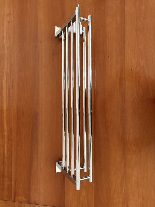 Toalheiro de barra/estante de 70cm