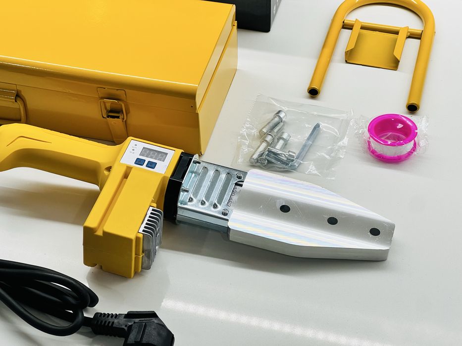 Máquina de Soldar Tubos Polifusora PPR / PB / PE / PP
