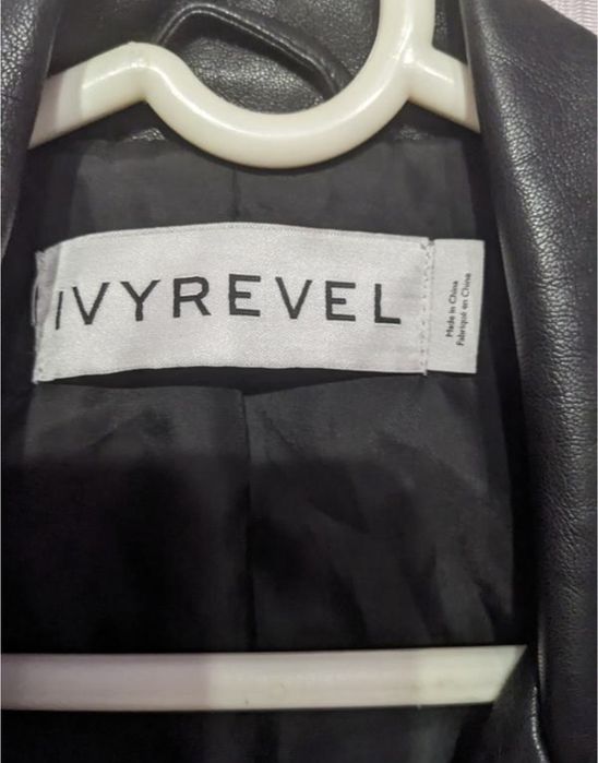 Нова жіноча куртка косуха Ivyrevel (розмір S), шкірянка з вишивкою