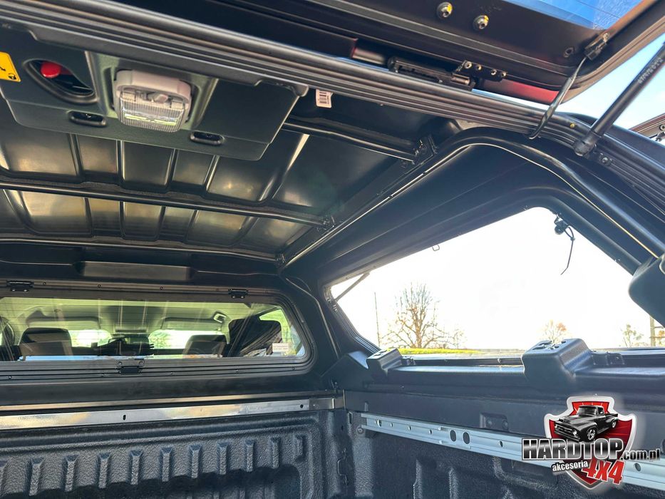 Zabudowa PREMIUM HARDTOP Ford Ranger 2023+ VENTURE Szyby