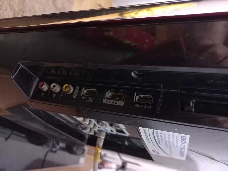 LCD телевізор SAMSUNG LE32B653T5W  Full HD 100 Гц