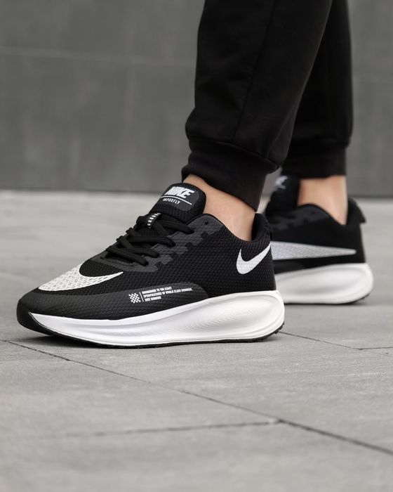 Кросівки Кроссовки Nike Vaporfly Black White Чёрный Белый Чорний Білий Кросовки демісезон