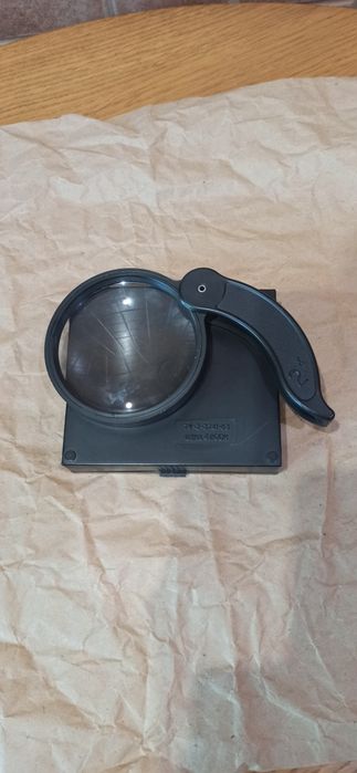 Лупа увеличительная ЛПК-471 производства СССР.