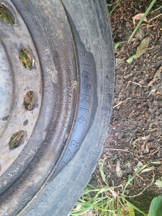 Felgi stalowe z oponami  zimowymi Toyota Yaris I