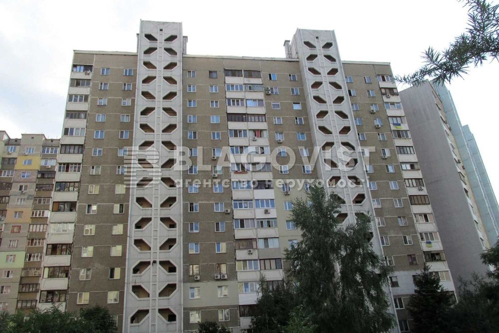 Продається 3х кімнатна квартира Анни Ахматової 17 Позняки Дарницький