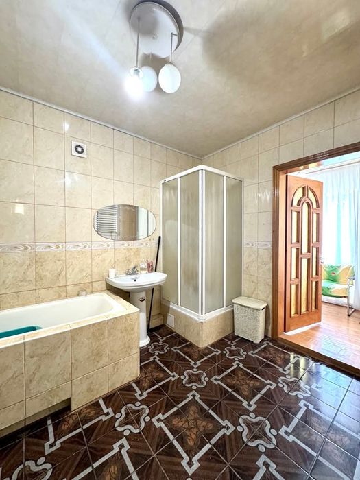 Терміново продається 2 рівнева квартира в новоб. р-н парку Жовтневого!