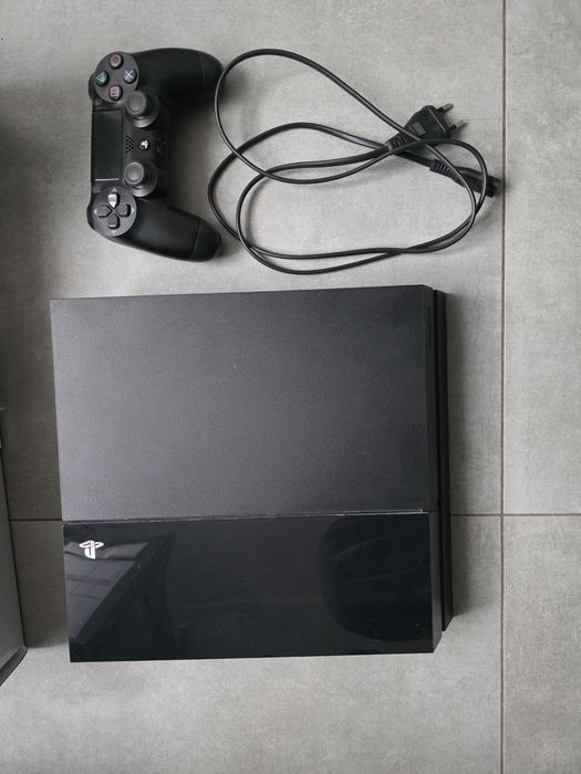 PS4  500gb  zestaw