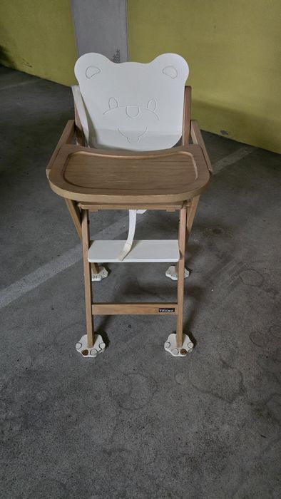 Cadeirinha de bebe para refeição