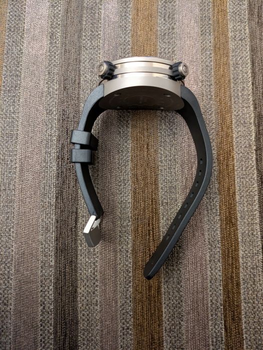 Relógio automático Meccaniche Veloci Quattro Valvole único no Mundo!