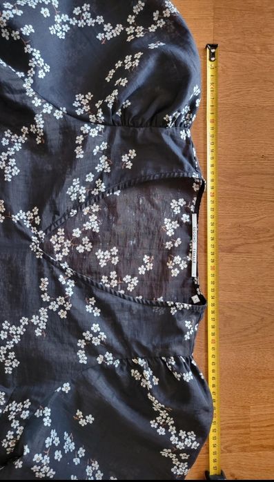 Bluzka w kwiaty, Second Female