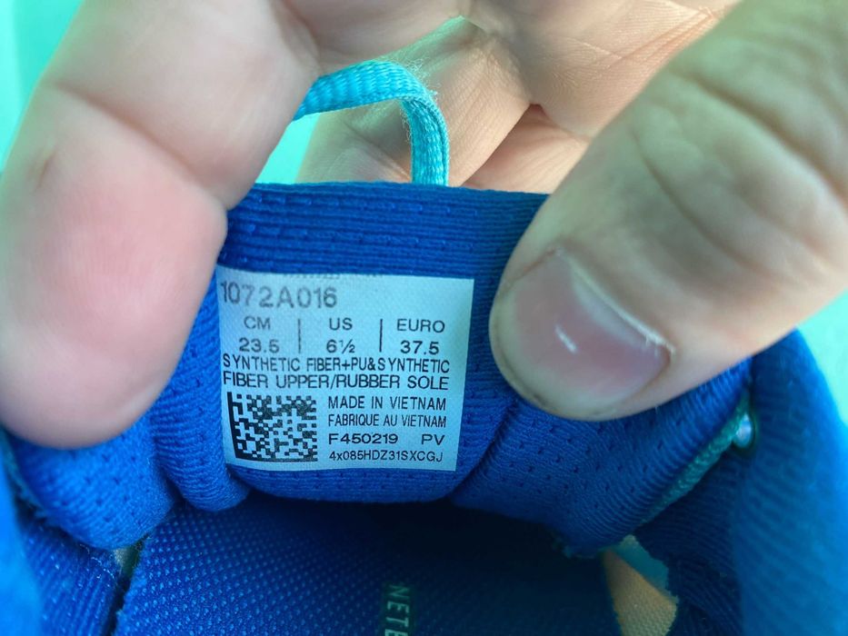 Кросівки Asics Netburner Professiona