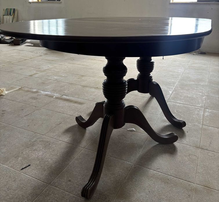 Mesa Classica extensivel de madeira mogno