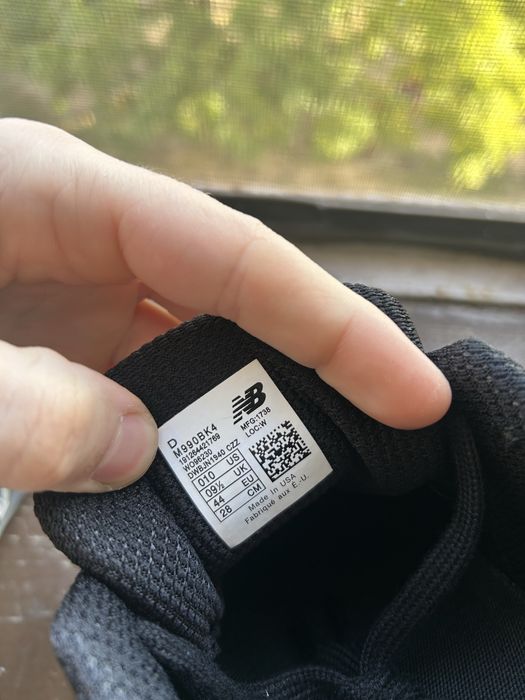 Чоловічі кросівки New Balance 990v4 Black