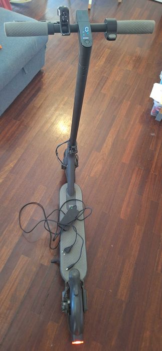 Trotinete Elétrica Xiaomi Mi Electric Scooter 1S