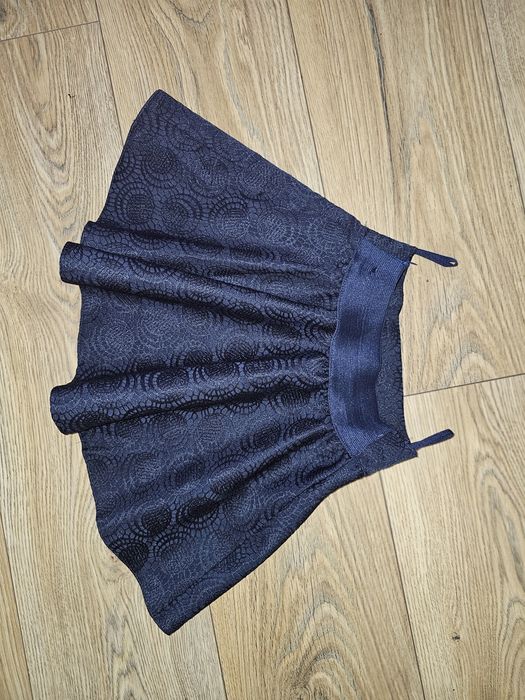 Spódniczka dla dziewczynki rozm. 122 cm wysyłka