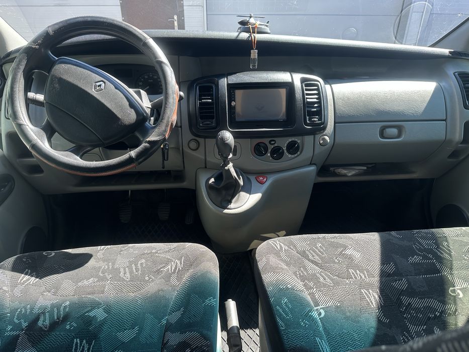 Renault Trafic 2.0 dCi • 2007 • 7+1 • 370 тис. км