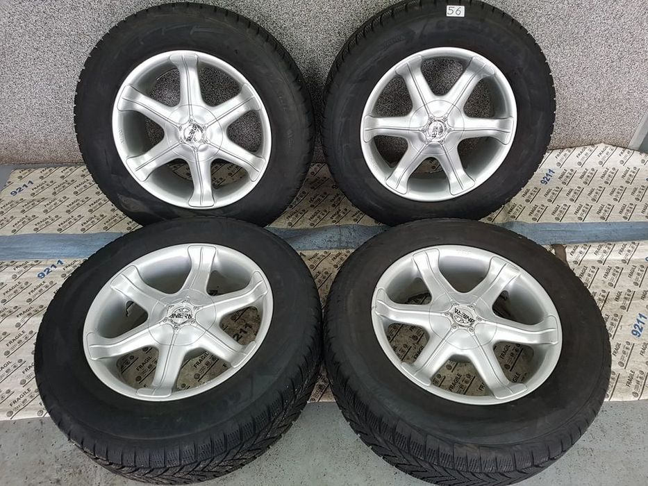 Koła Zimwe Toyota Land Cruiser Suzuki Mazda  Isuzu Ford  6x113.9 265/60R18