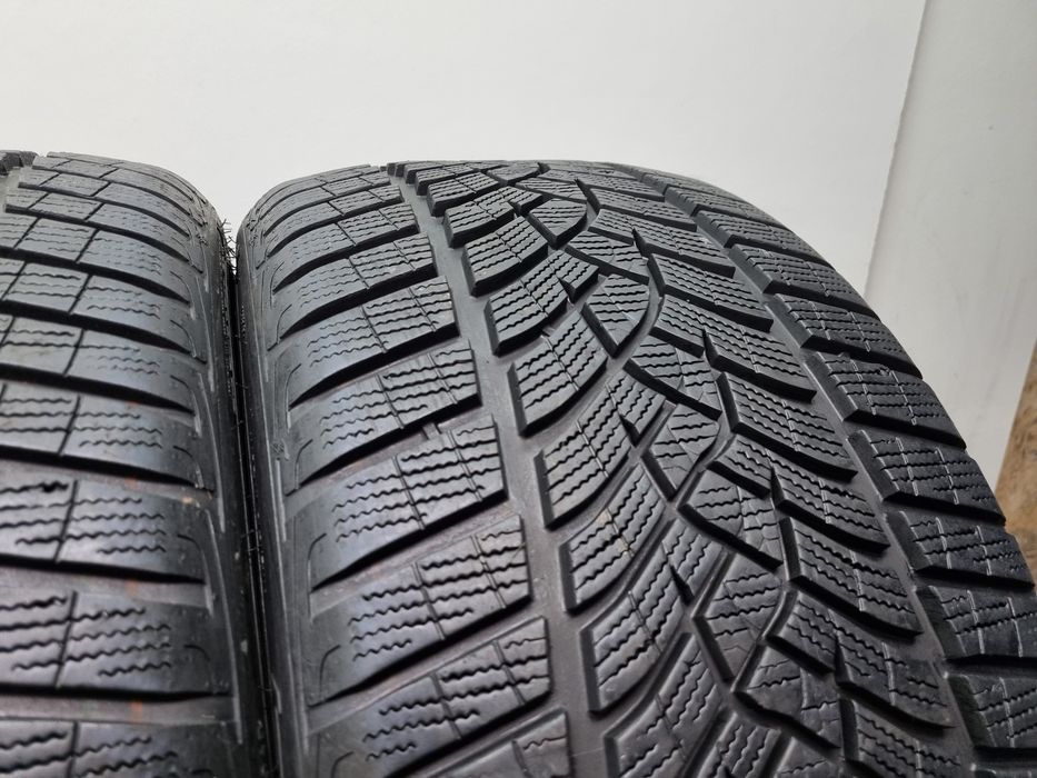2x 245/35R19 93W Goodyear Ultragrip Performance + 7mm 2022 opony zimowe