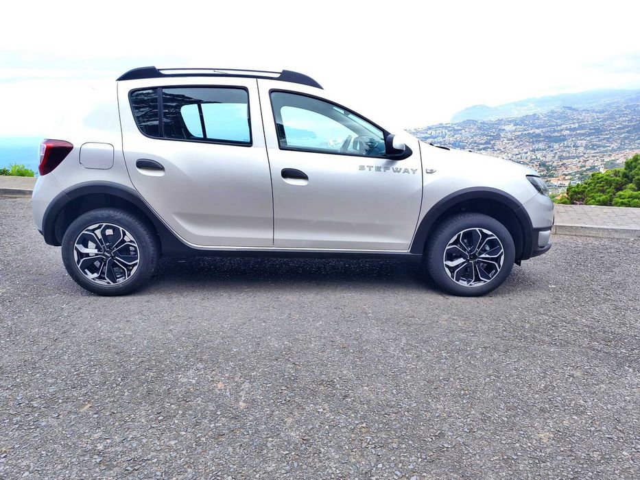 Dacia Sandero — fotografia 4
