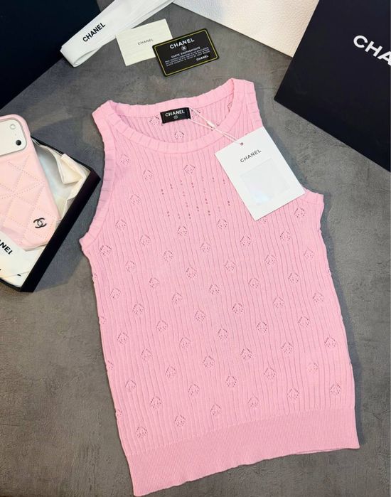 Майка Chanel 2026