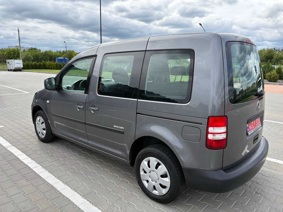 Продаж авто Volkswagen Caddy LIFE, 2014 рік, 1.6 дизель