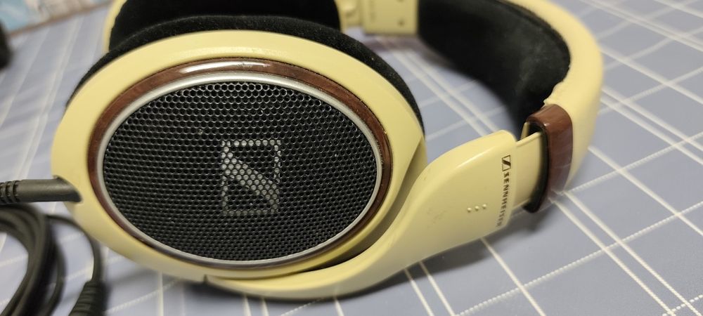 Phones Sennheiser