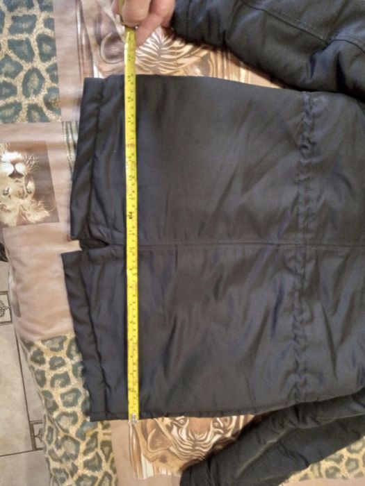 Продам зимнюю куртку на девочку