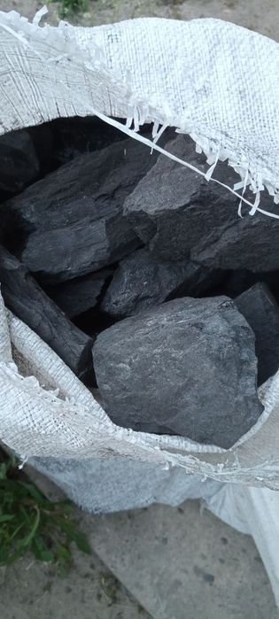 Вугілля в мішках